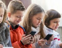 Research Examines Association Between Early Mobile Phone Ownership and Children’s Academic Outcomes